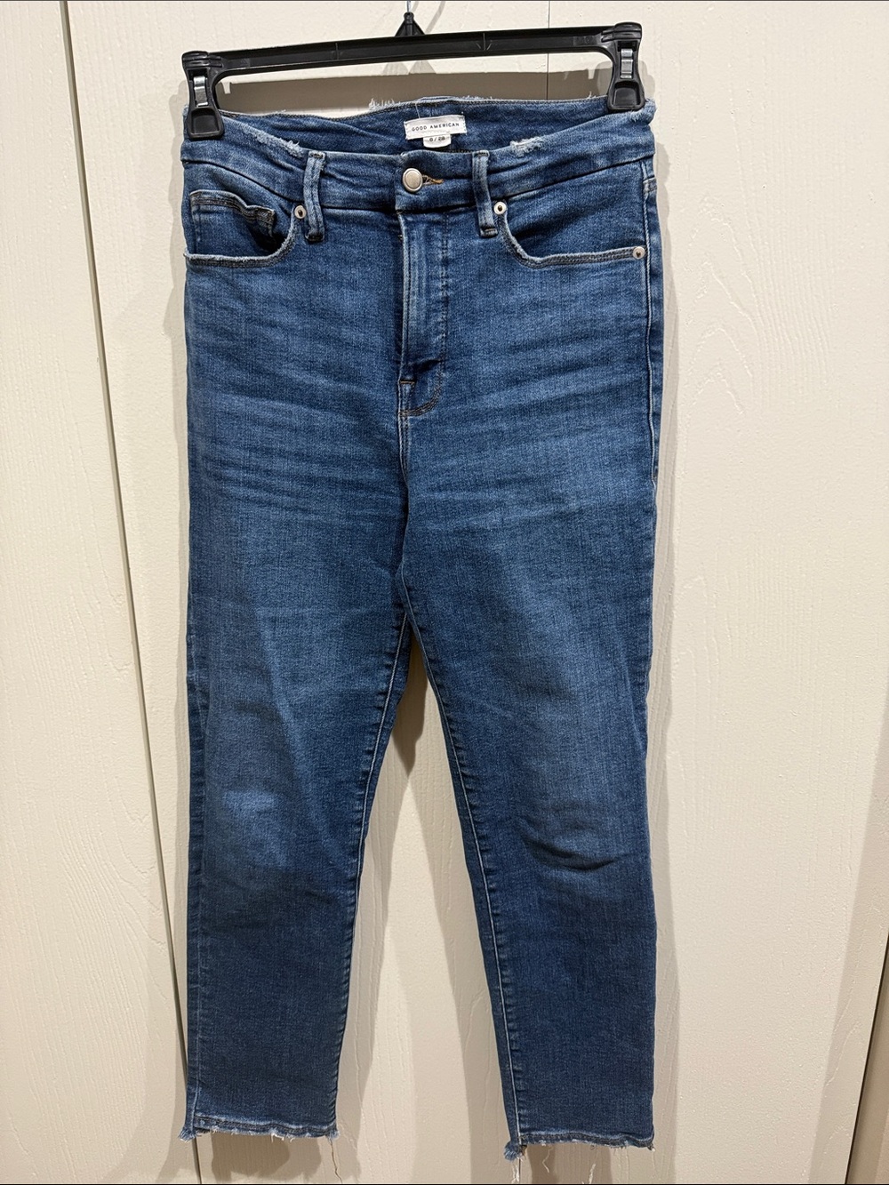 Good American Mid-Rise Slightly Cropped Straight Leg Jeans Size 6